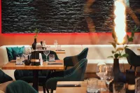 Schiefer Suite Hotel & Apartments - breakfast