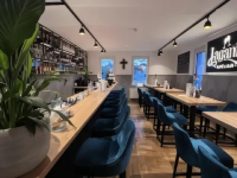 ホテル ファルケン ヘッヒンゲンのホテル