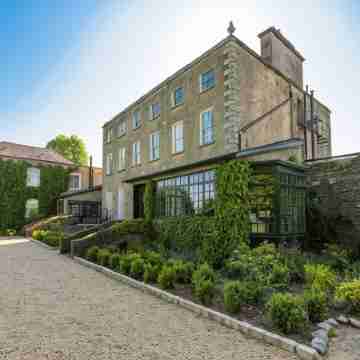 The Coach House at Moyglare Manor Hotel Exterior