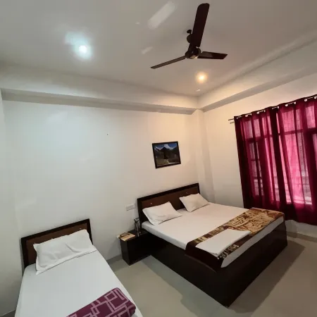 Shree Ram Hotel