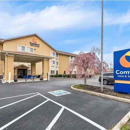 Comfort Inn & Suites Fairborn Near Wright Patterson AFB