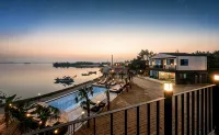 Muan Pool Beach Pension