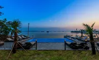 Muan Pool Beach Pension - Pools