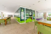 Apt in Condo w/ Pool 400m From Beach Tau0204
