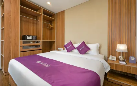 Lavender Riverside Hotel