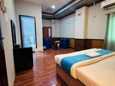 Bab Al Bahrain Hotel