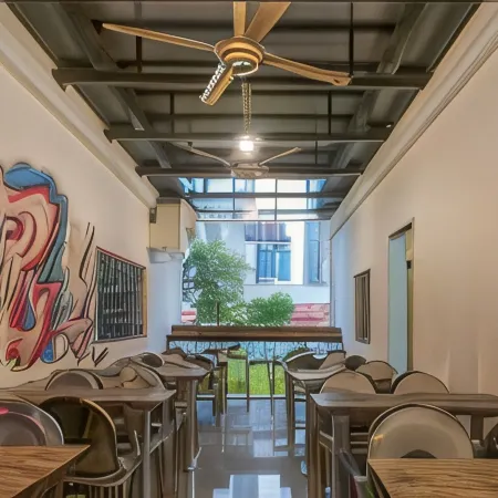 Beat Arts Hostel at Chinatown Отели рядом с достопримечательностью «Станция метро Raffles»