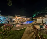 Viajero la Fortuna Hostel - piscina