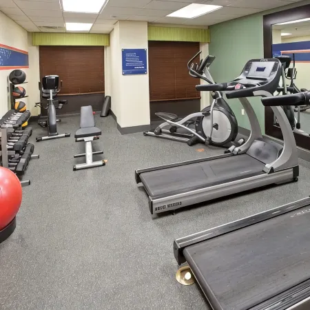 Hampton Inn & Suites Canton
