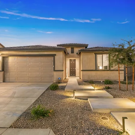 New Pool+Spa+Games+Large BBQ+Designer+Beautiful