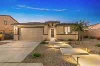New Pool+Spa+Games+Large BBQ+Designer+Beautiful