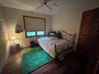 Family Friendly 2BR with Lake Michigan Beach, Skiing, Golf Nearby