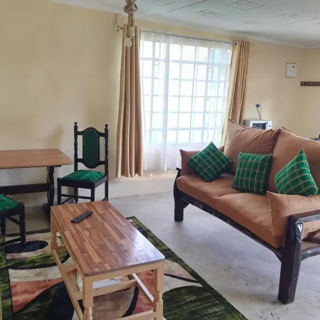Wooden Knee Cottages Nanyuki