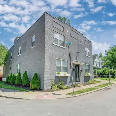 Oakley Square Sleeps 5-Fully Remodeled-Walkable