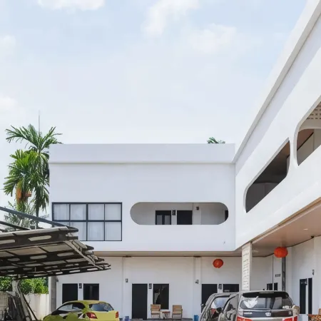 Urbanview Hotel Syariah at Glory Guest House Kota Baru