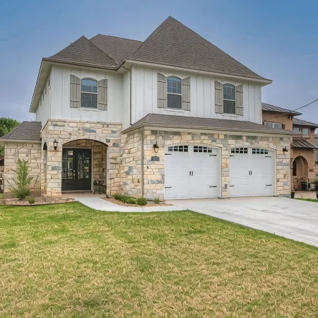 Stunning Luxury Home on Lake LBJ!