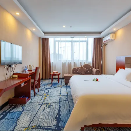 Shanglin Yijia Holiday Hotel