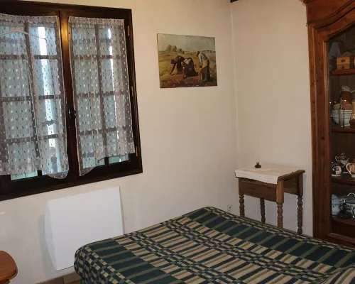 Le Mas de Lucien between Arles, Nimes and Avignon Hotels in Beaucaire