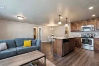 Sleepy Ridge Apt, Self Check-In, Parking