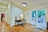 Charming 3-Bedroom House Walkable to Covington Square