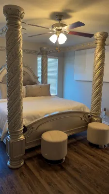 Welcome to your home away from home! Our charming 4 bedroom home - 2-Star
