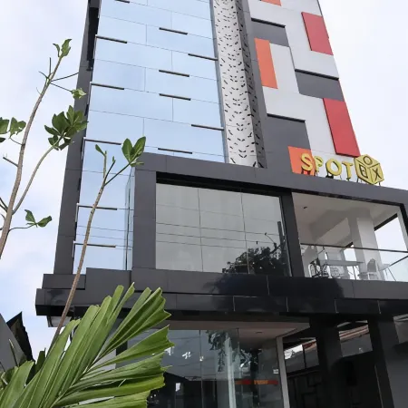 Front One Inn Kediri