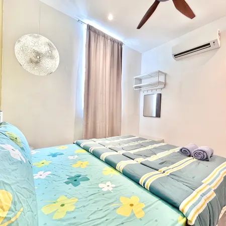 Jeff & Ricky Homestay 12pax @121 Sekama Guesthouse.