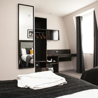 The Tudor Inn Hotel Hotels near Victoria