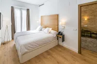 Aquitania Home Suites - balcony