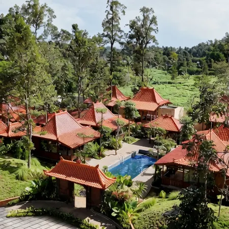 Karenina Agung Resort Semarang