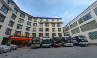 Lijin Resort Hotel (Chuanzhusi Tourist Center)