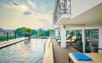 Aira Boutique Hanoi Hotel & Spa - Beach