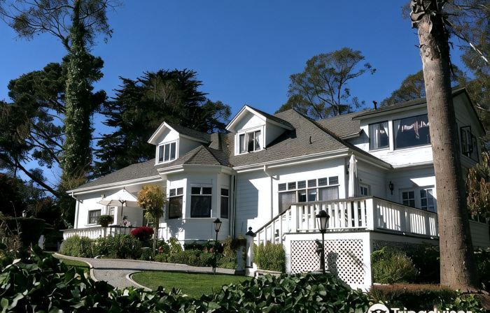 Monarch Cove Inn