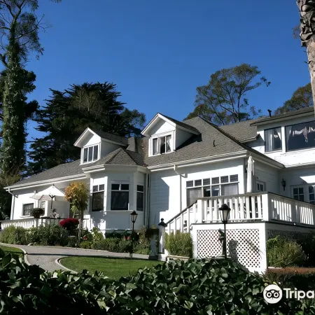 Monarch Cove Inn