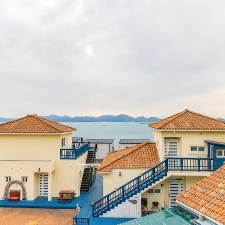 Namhae Merblue Pension