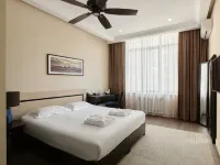 Madison Ave Hotel Bishkek - Bares