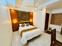 Silverstone Inn - 3-Star