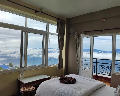 Hotel High Ground Inn Sarangkot Hotele w: Kaski