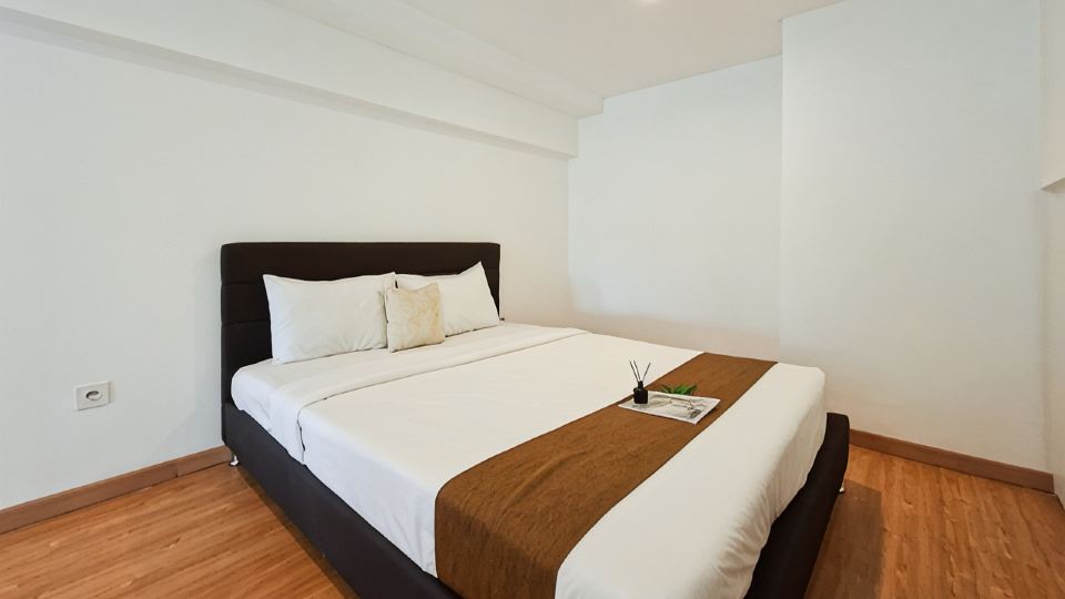 Affordable Price Studio Loft at Kingland Avenue Apartment By Travelio