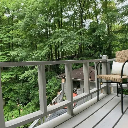 Cozy, Modern Camp nestled near Audra State park.