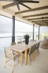 Playin Possum! NEW, Modern 5 Bed 4.5 Bath Retreat with Dock, 2 Balconies, HotTub - Boutique