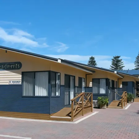 Driftwood Apartments