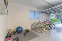 Private Beach Access-Heated Pool-TikiHut-Grill - Fitnessstudio