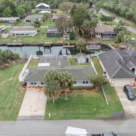 Waterfront Pool & Dock, Minutes to Springs & Gulf