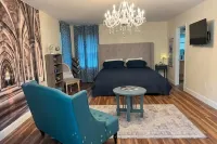 Magical Castle Near Theme Parks - Boutique
