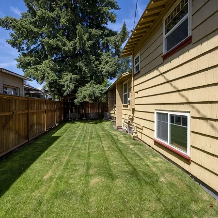 West Side Gem │Two King Suites │Walk Everywhere │Hot Tub │Large Living Space