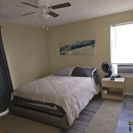 Cozy 2-bedroom newly renovated with balcony and updated kitchen and bath.