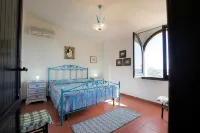 Villa Mary in Pula: exclusive location with private access to the beach