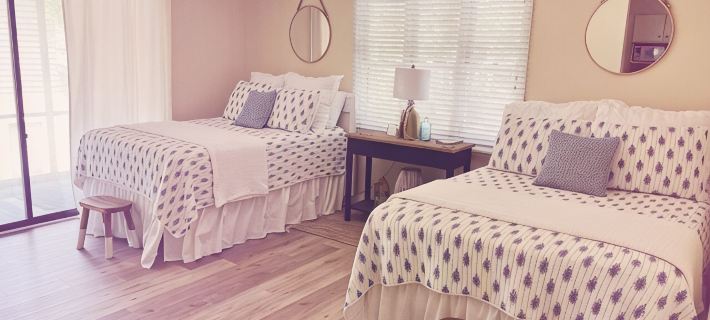 Luxury studio suite in Sea Trail. Close to beach. Wonderful screen in porch. Hotels in Sunset Beach