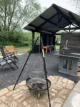 With options for hot tub, barbecue/pizza barn and fire brazier. - Wi-Fi